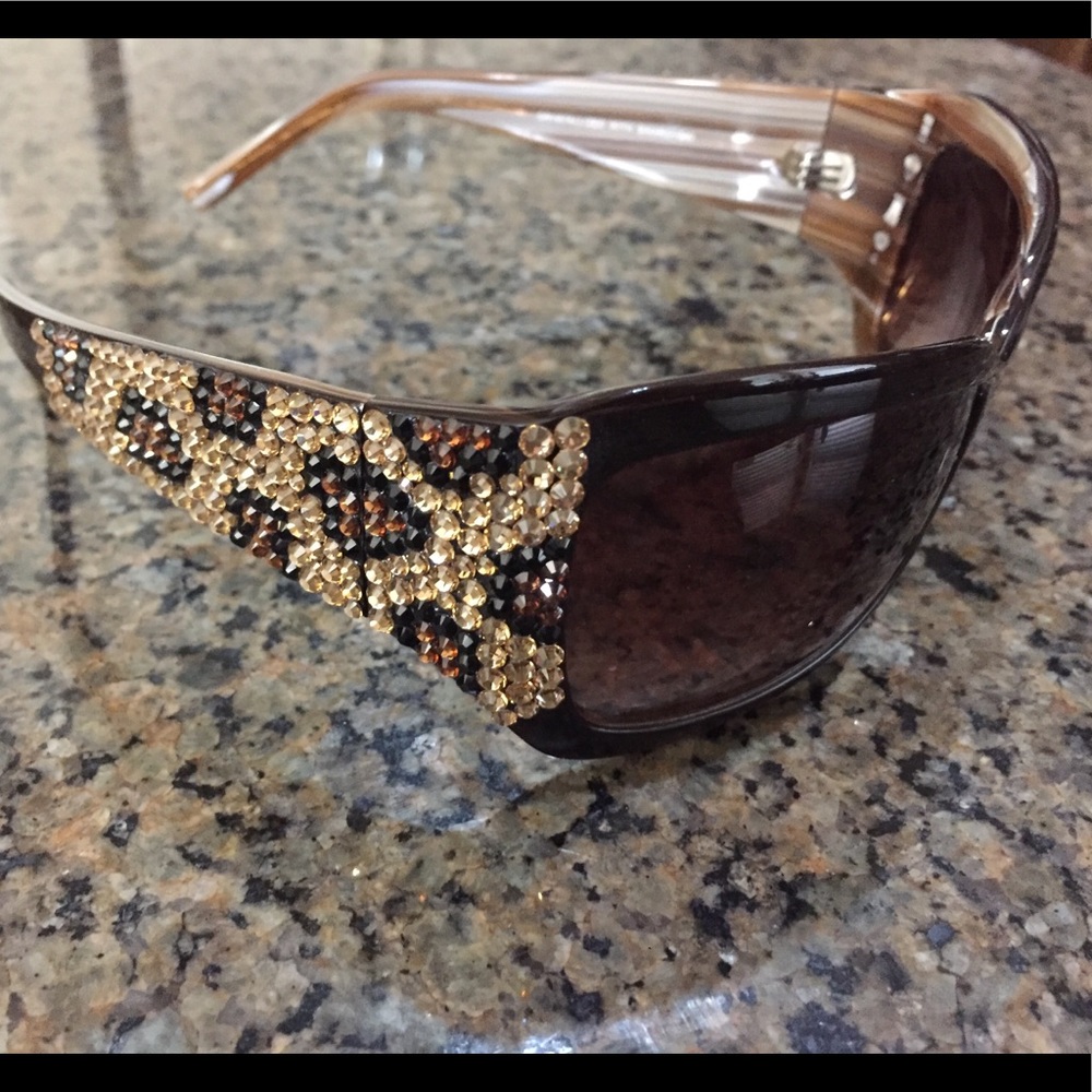 Leopard Swarovski crystal sunglasses